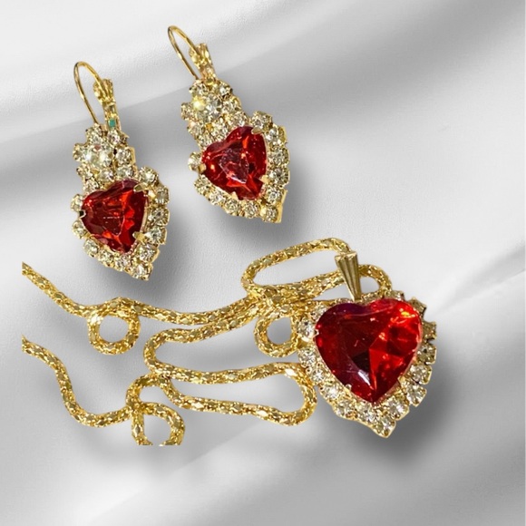 New Red Heart necklace and Earrings golden jewelry set rhinestone Valentines - Picture 1 of 6